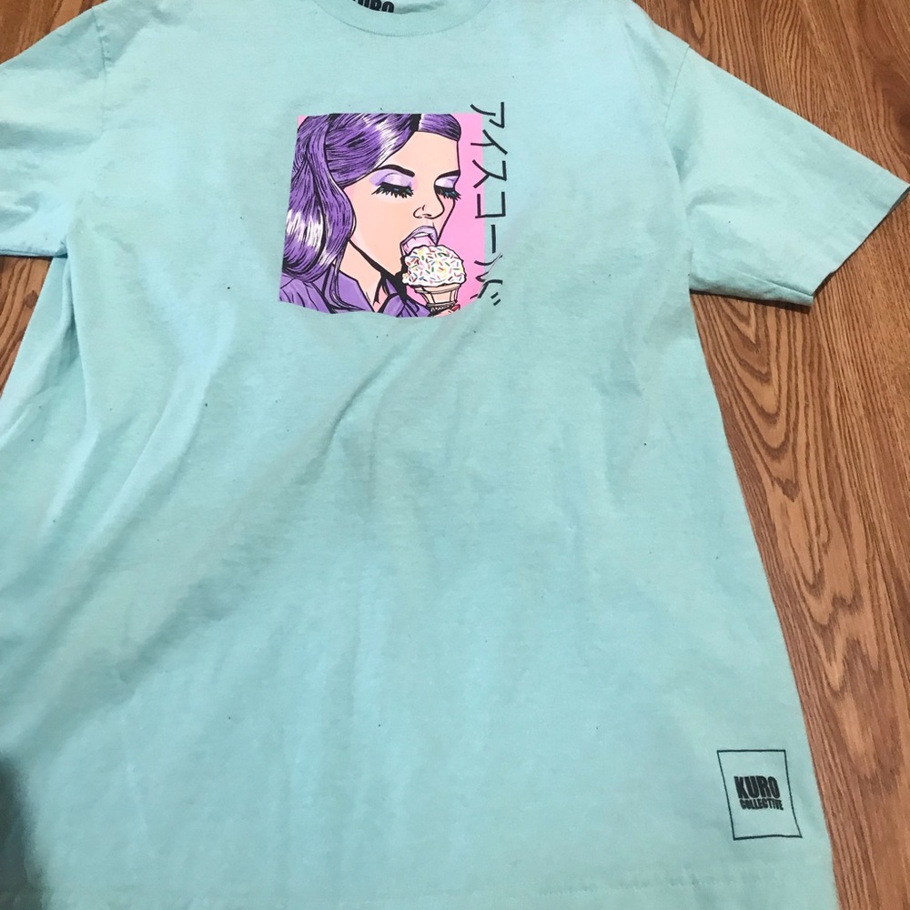 Tee shirt